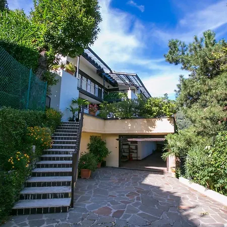 Sleeps 8 Pool Menaggio