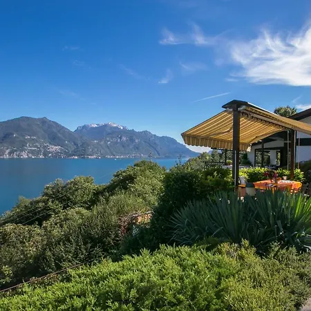 Sleeps 8 Pool Villa *