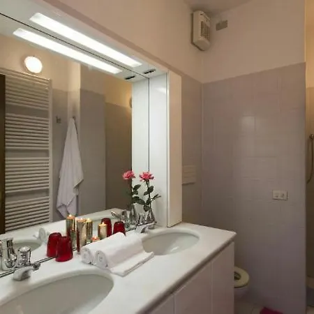 Sleeps 8 Pool * Menaggio